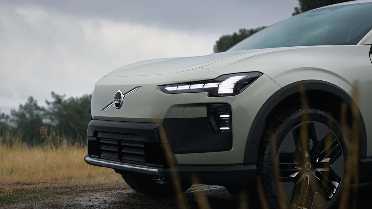 Volvo EV Sedan and Wagon May Return in 2028