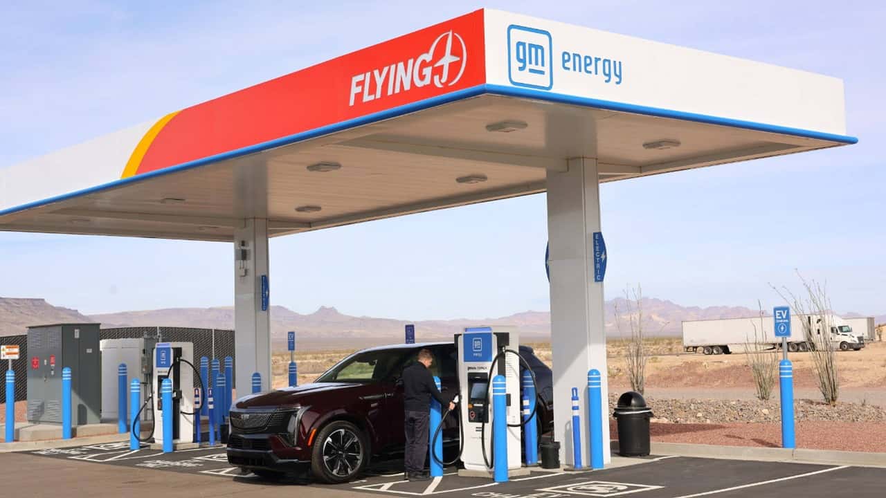 Pilot EV Charging Network Reaches 300 Sites
